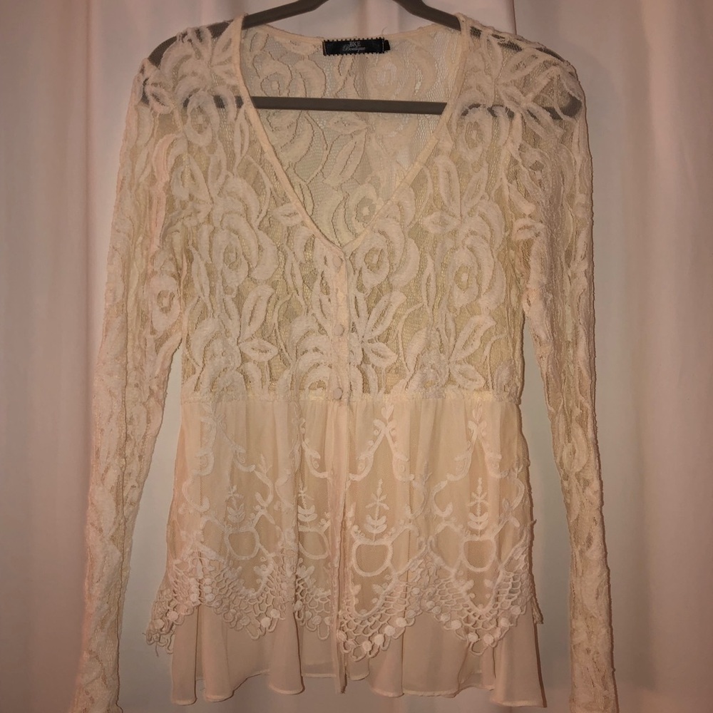 Buckle lace top!